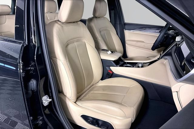 Used 2022 Jeep Grand Cherokee Limited 4xe w/ Luxury Tech Group II AWD/4WD image 27