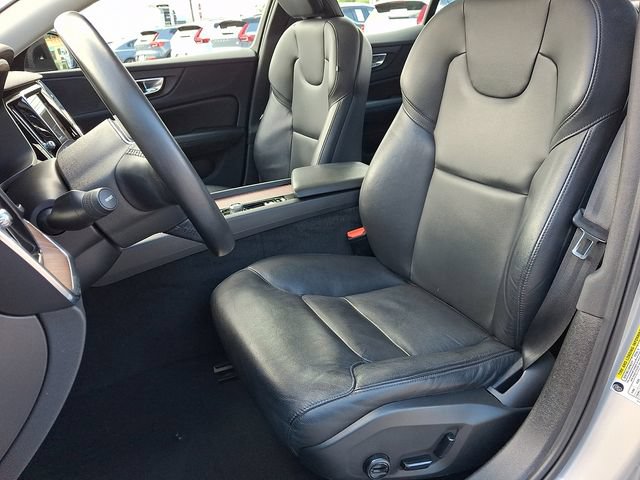 Used 2021 Volvo S60 T5 Momentum w/ Premium Package AWD/4WD image 14