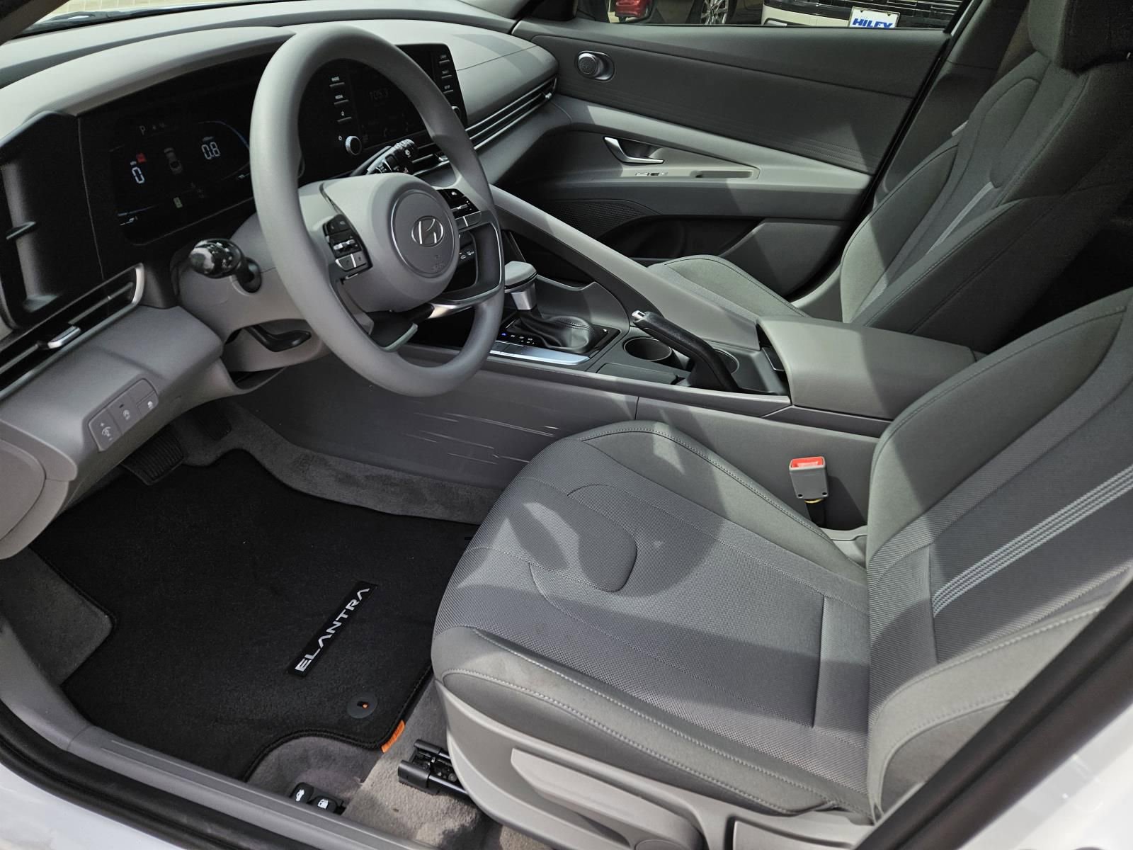 New 2026 Hyundai Elantra SE image 12