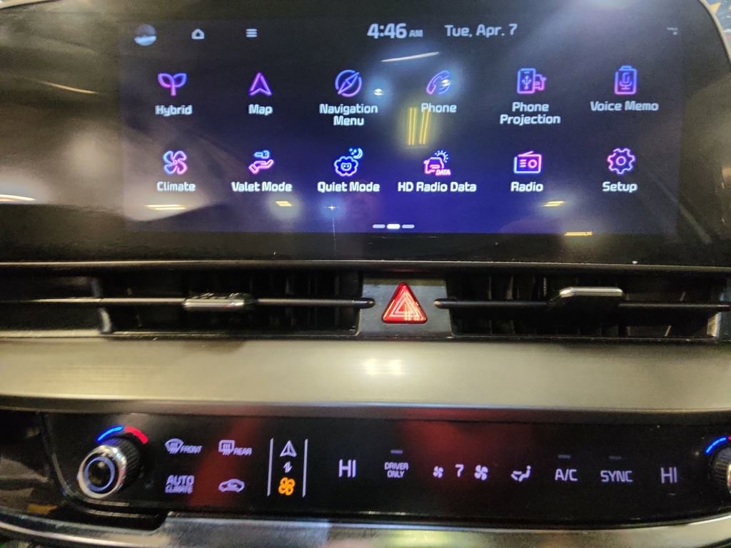 Used 2023 Kia Sportage EX w/ EX Premium Package image 16