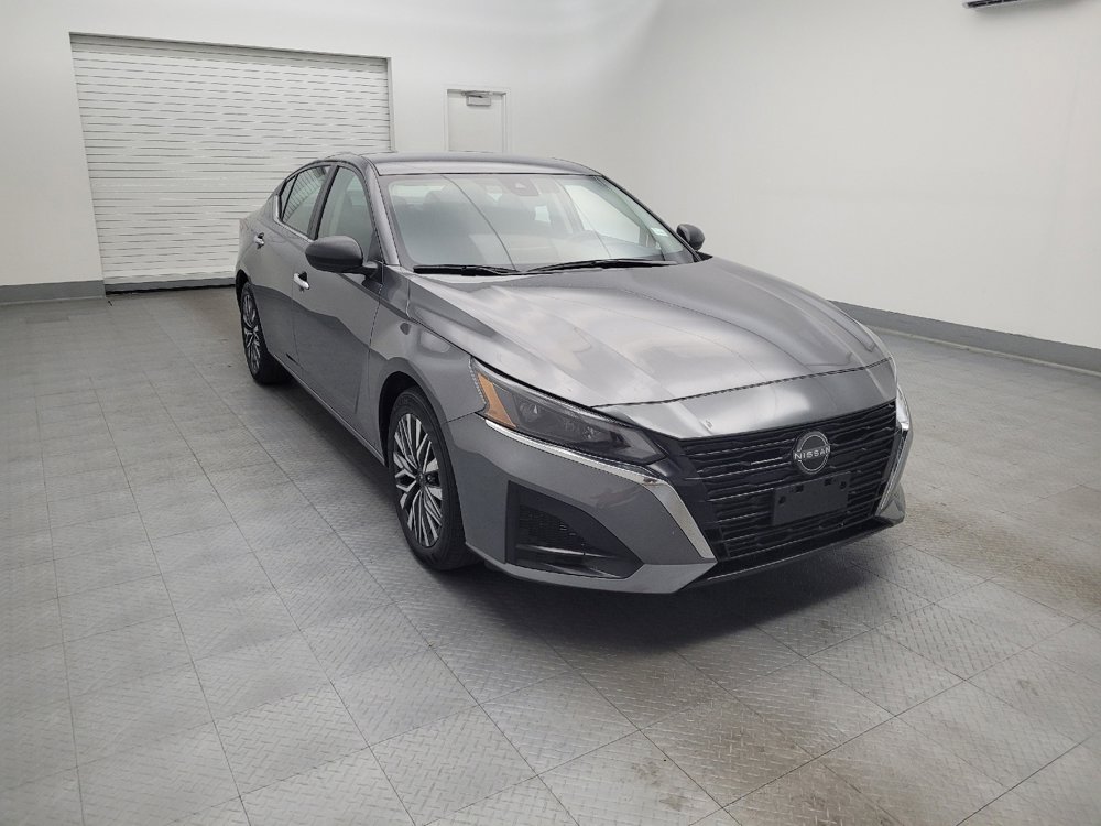 Used 2024 Nissan Altima 2.5 SV image 13