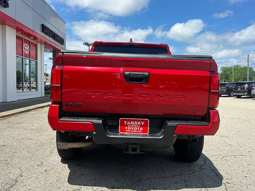 Certified 2025 Toyota Tacoma TRD Off-Road AWD/4WD image 4