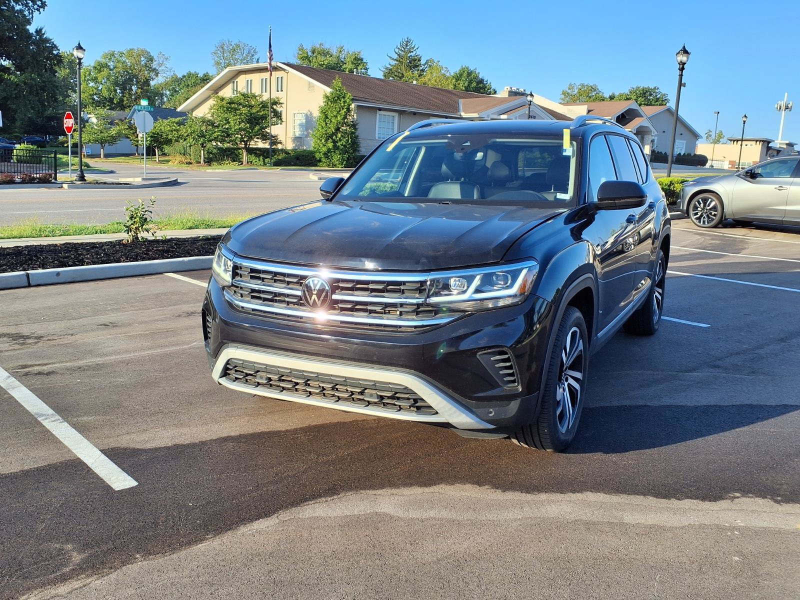 Used 2023 Volkswagen Atlas SEL AWD/4WD image 31