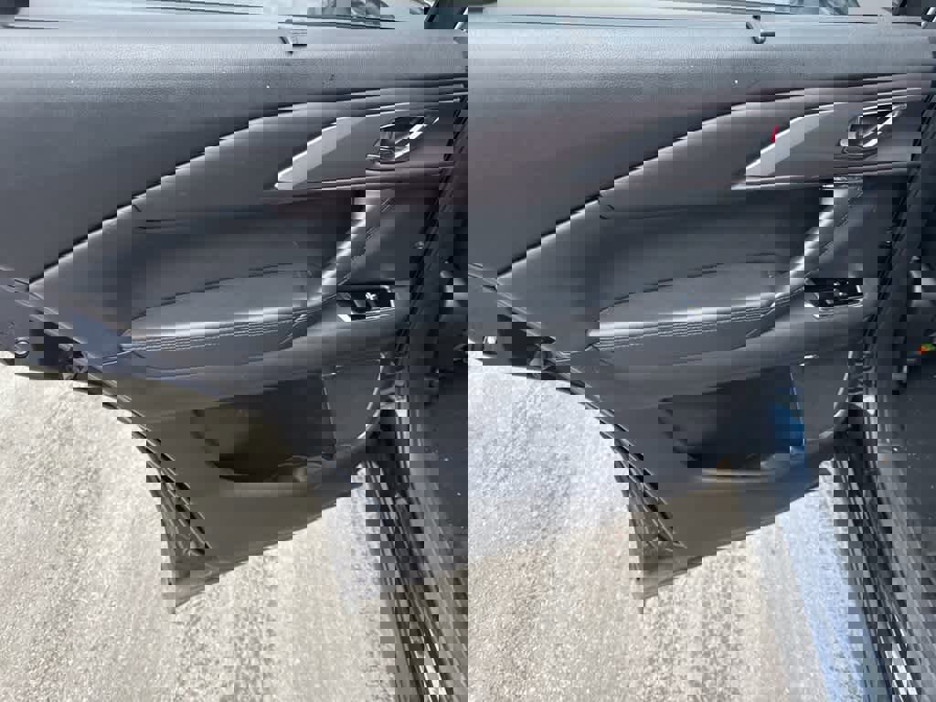 Used 2018 MAZDA CX-9 Grand Touring image 17