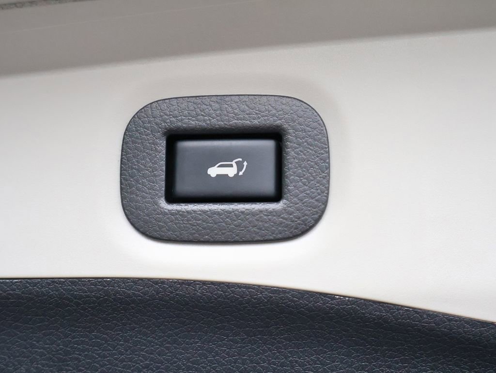 Used 2019 Nissan Rogue SV w/ Premium Package AWD/4WD image 39