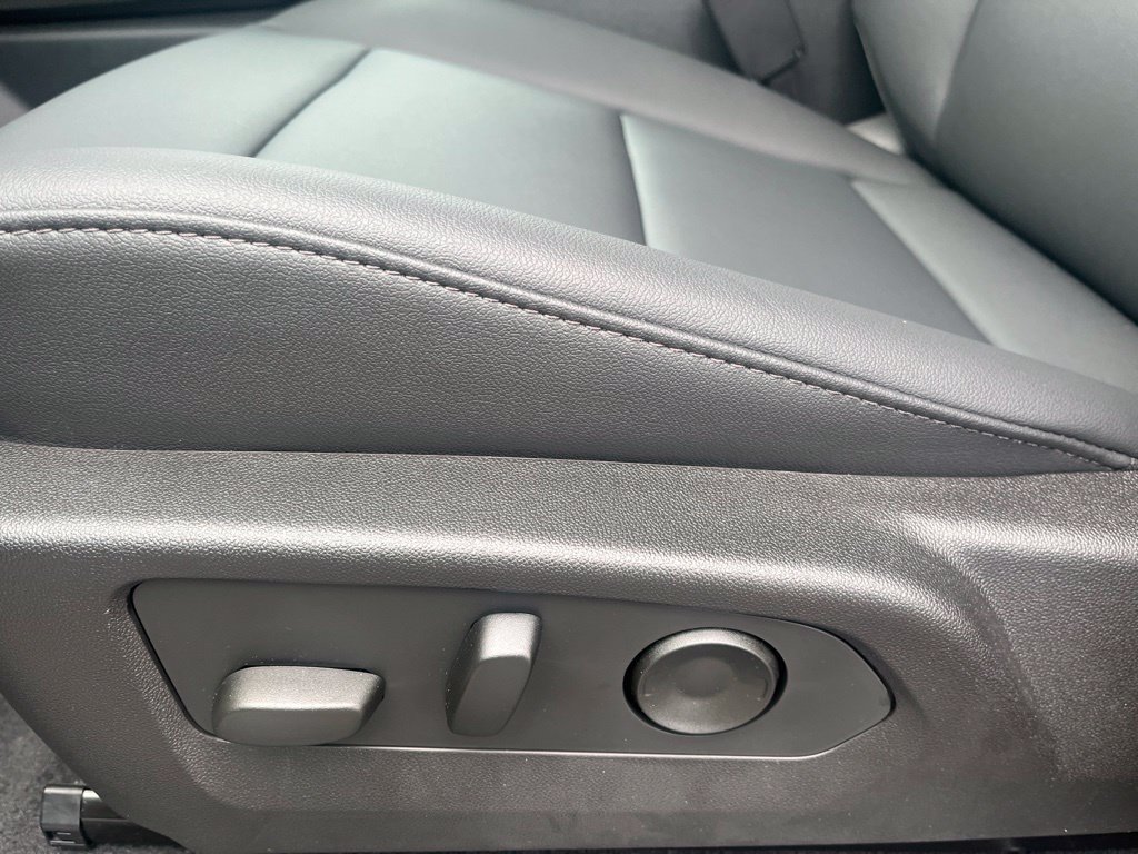 New 2026 Chevrolet Colorado Trail Boss AWD/4WD image 13
