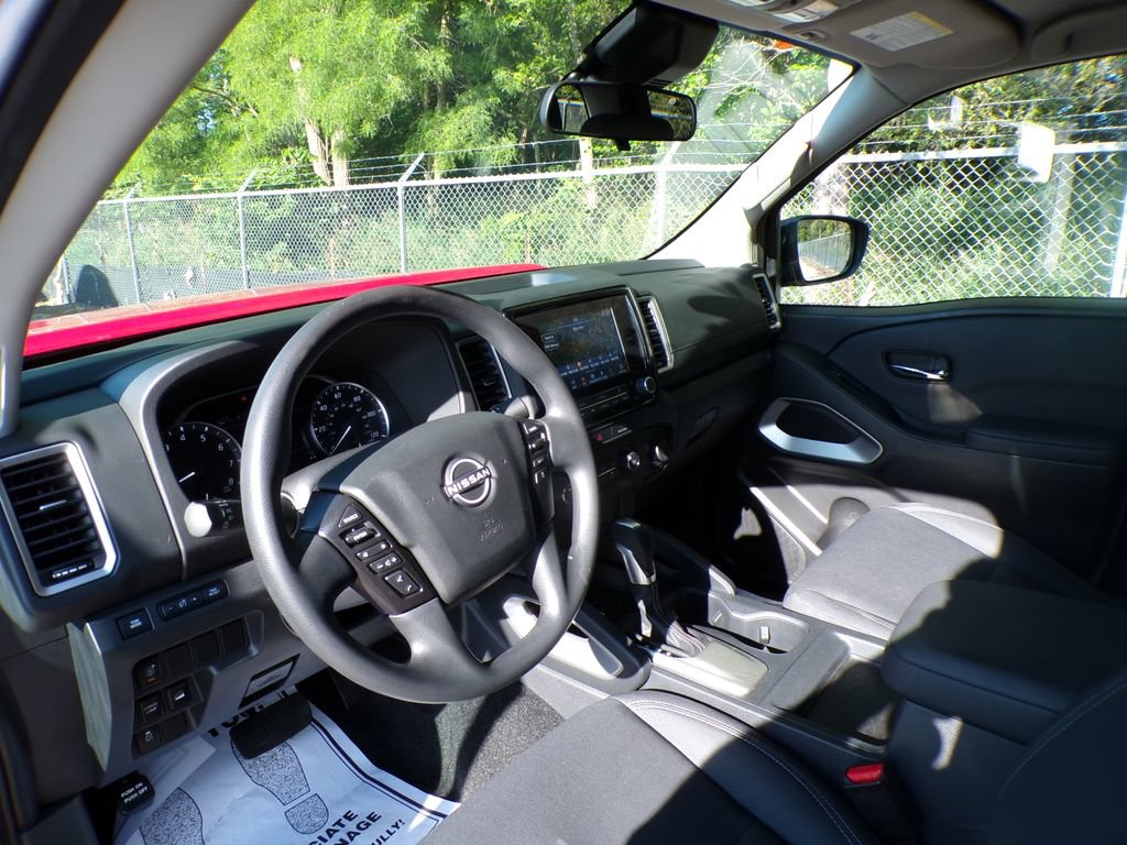 Used 2022 Nissan Frontier SV w/ Technology Package AWD/4WD image 11