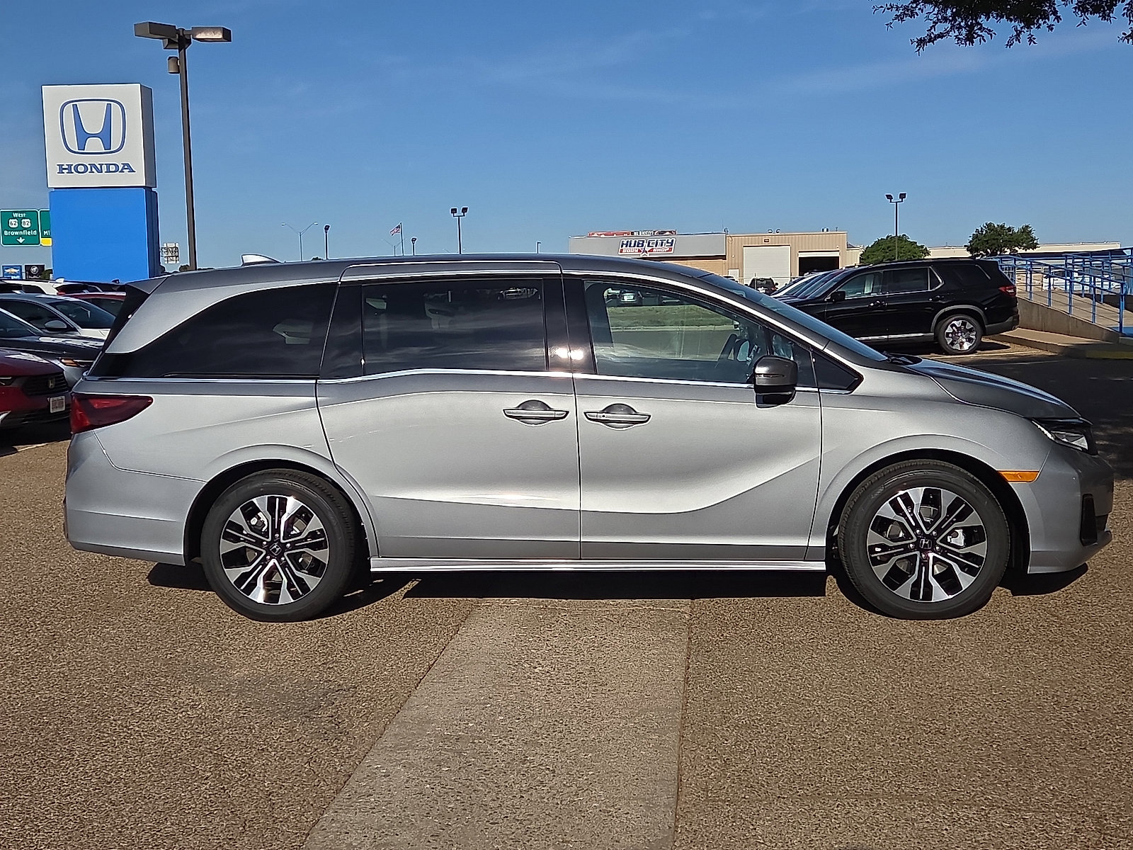 New 2026 Honda Odyssey Elite image 4