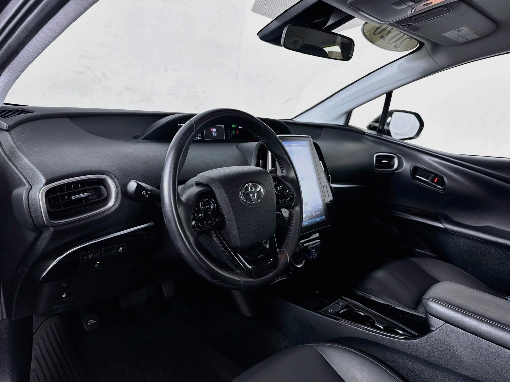 Used 2020 Toyota Prius Prime XLE FWD image 14