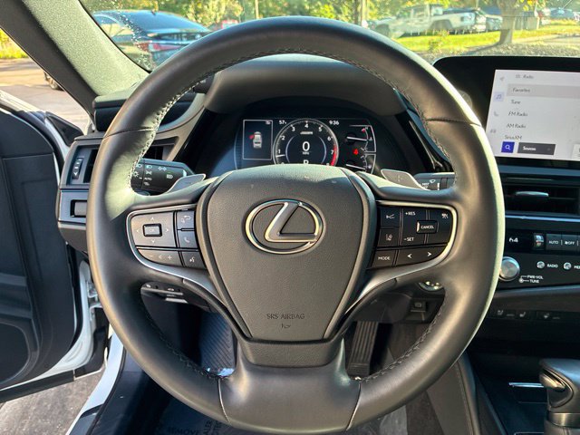 Used 2024 Lexus ES 350 w/ Premium Package FWD image 22