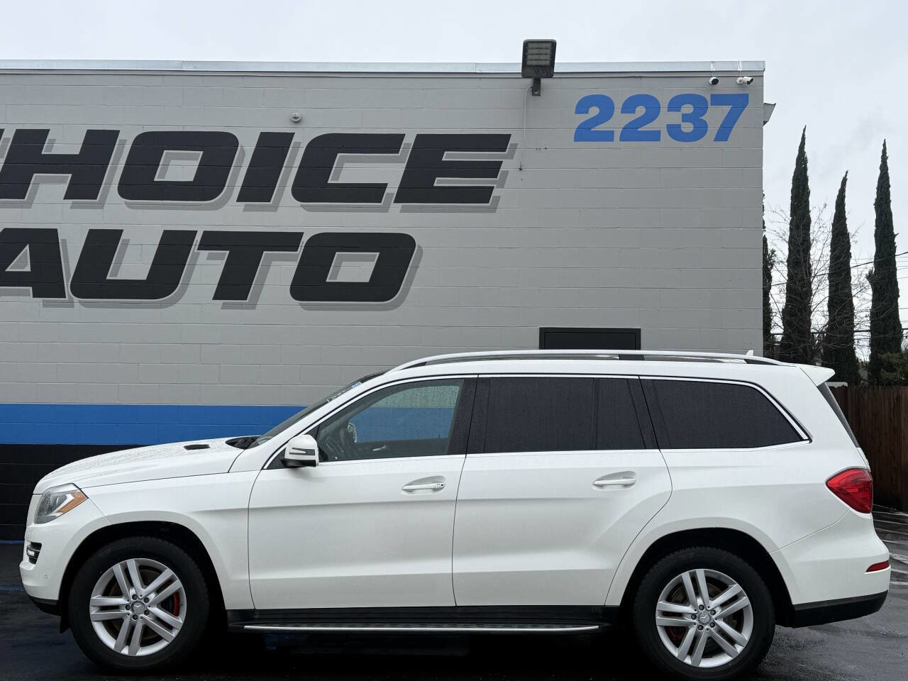 Used 2013 Mercedes-Benz GL 450 4MATIC image 25