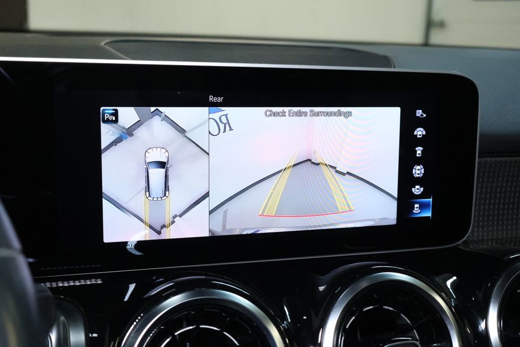 Used 2020 Mercedes-Benz GLB 250 4MATIC image 33