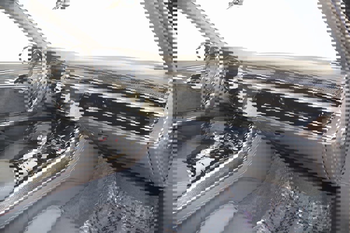 Used 2025 Audi S8 image 83