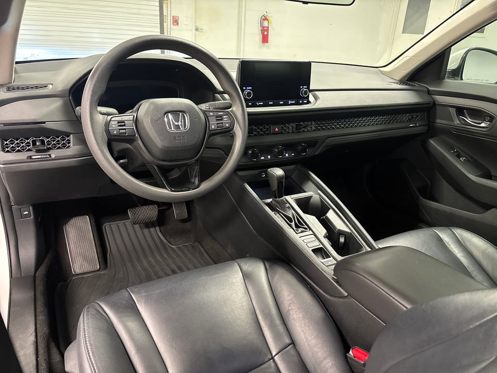 Used 2023 Honda Accord LX image 25