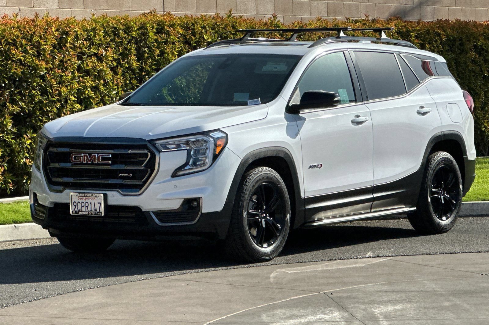 Certified 2022 GMC Terrain AT4 w/ Infotainment Package II AWD/4WD image 8