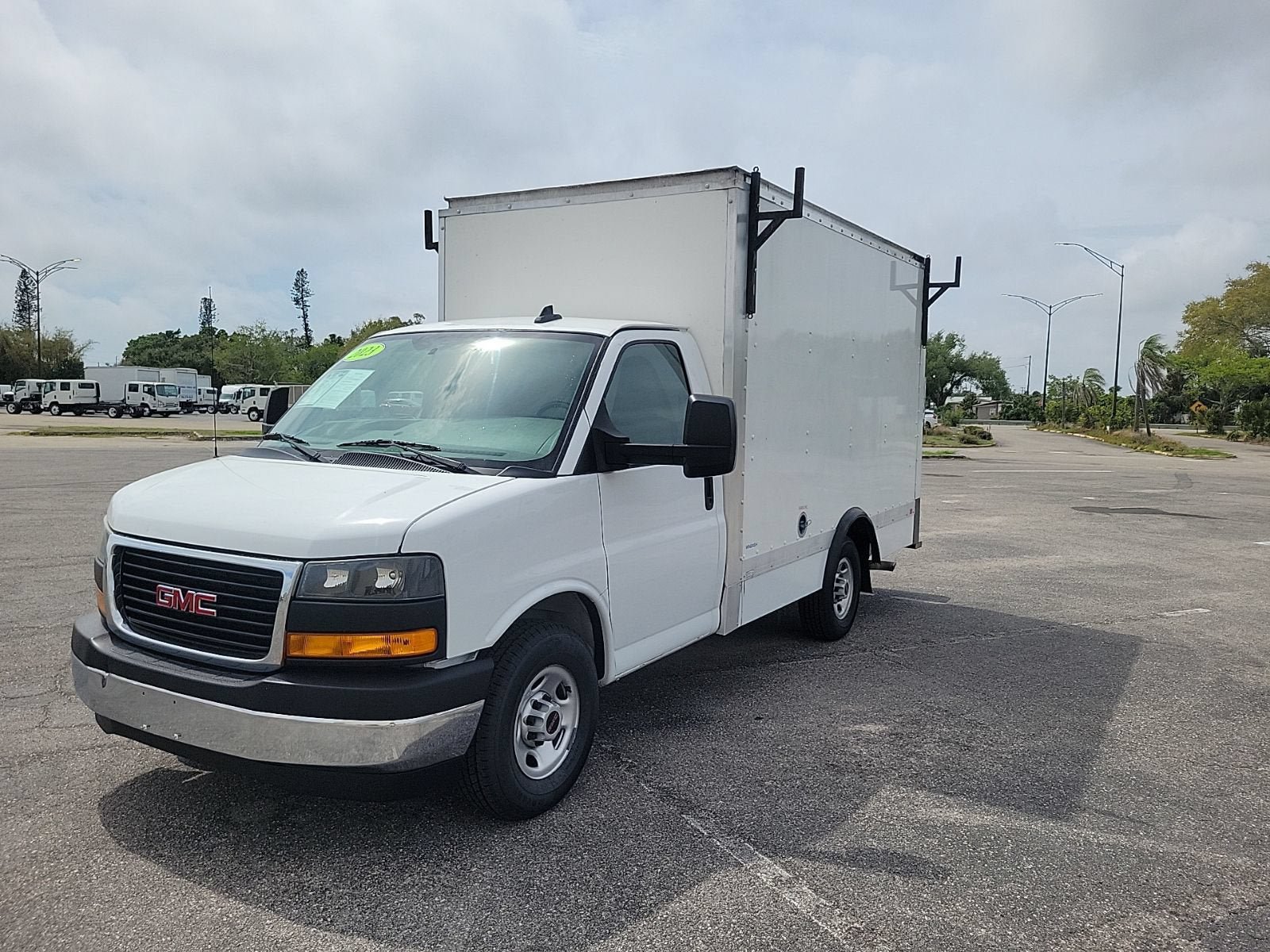 Used 2023 GMC Savana 3500 w/ Power Convenience Package RWD video 2