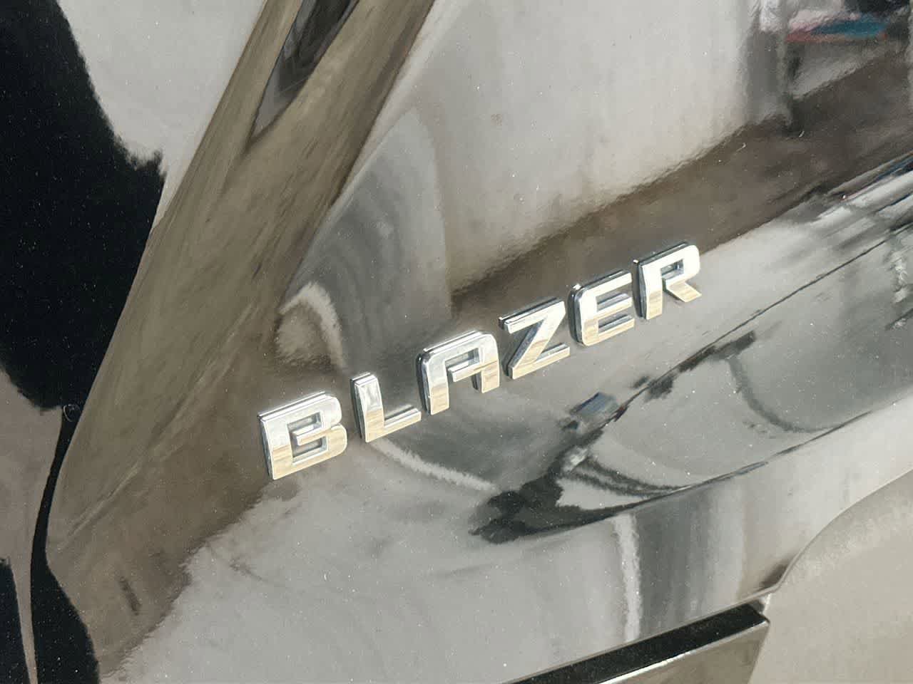 Used 2025 Chevrolet Blazer LT FWD image 10