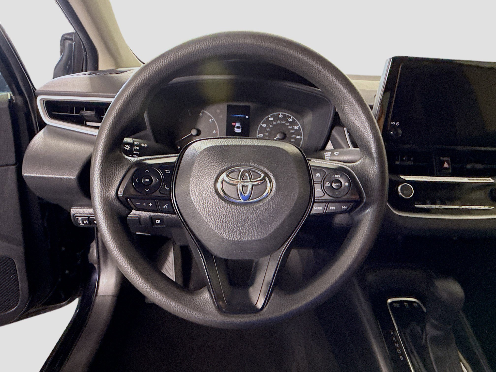 Used 2024 Toyota Corolla LE FWD image 13