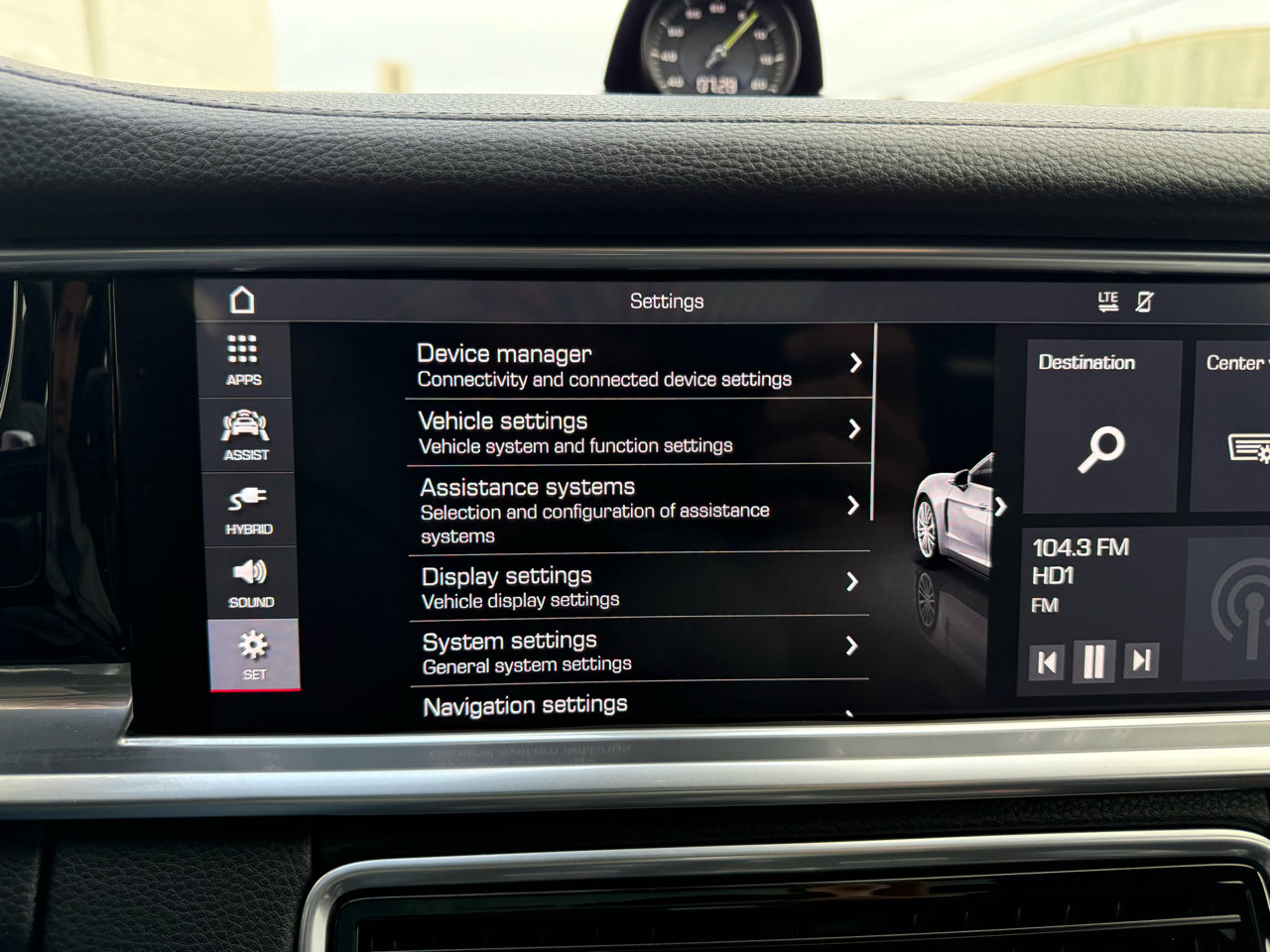 Used 2019 Porsche Panamera 4 image 44