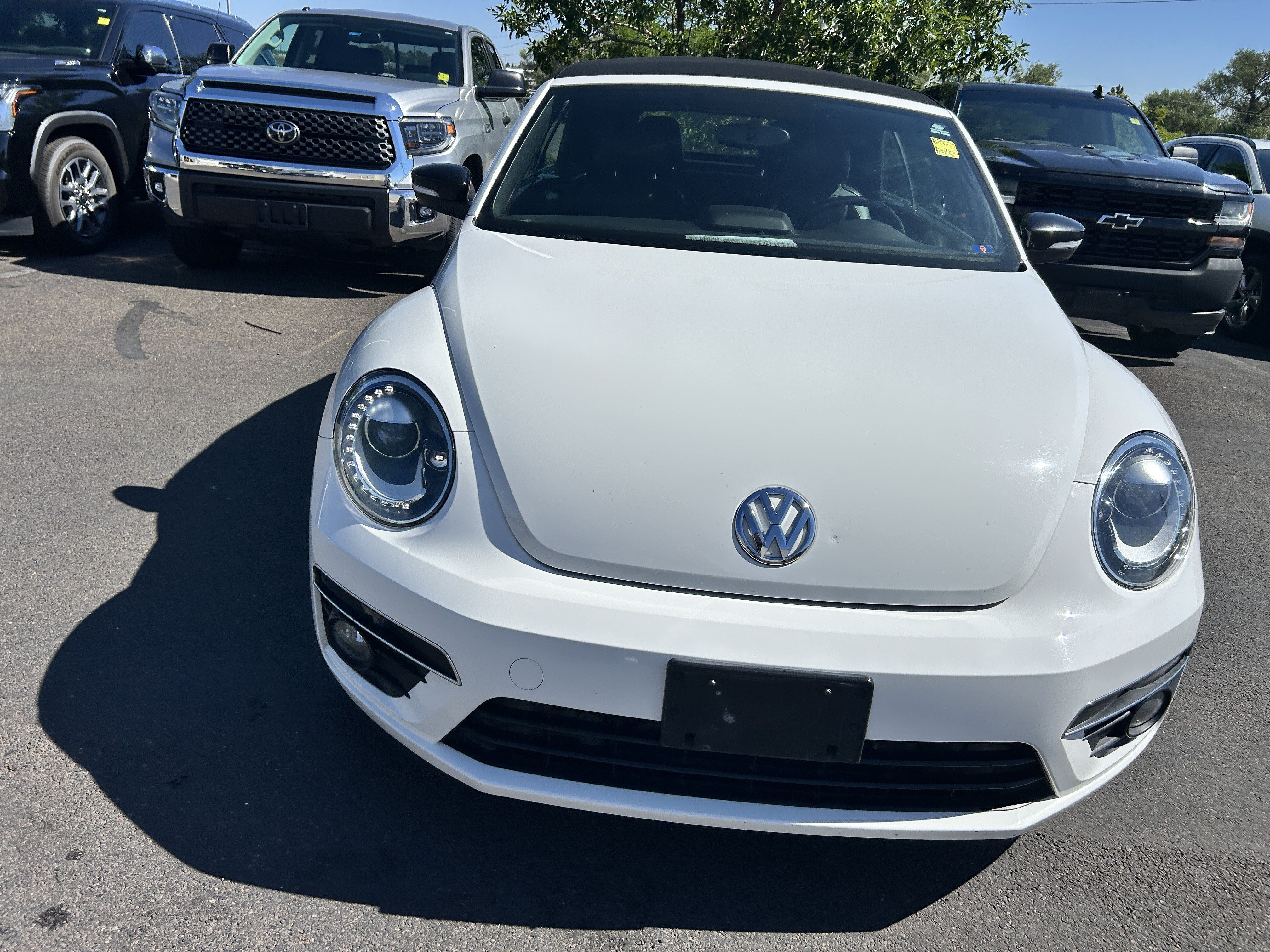 Used 2014 Volkswagen Beetle R-Line FWD image 8