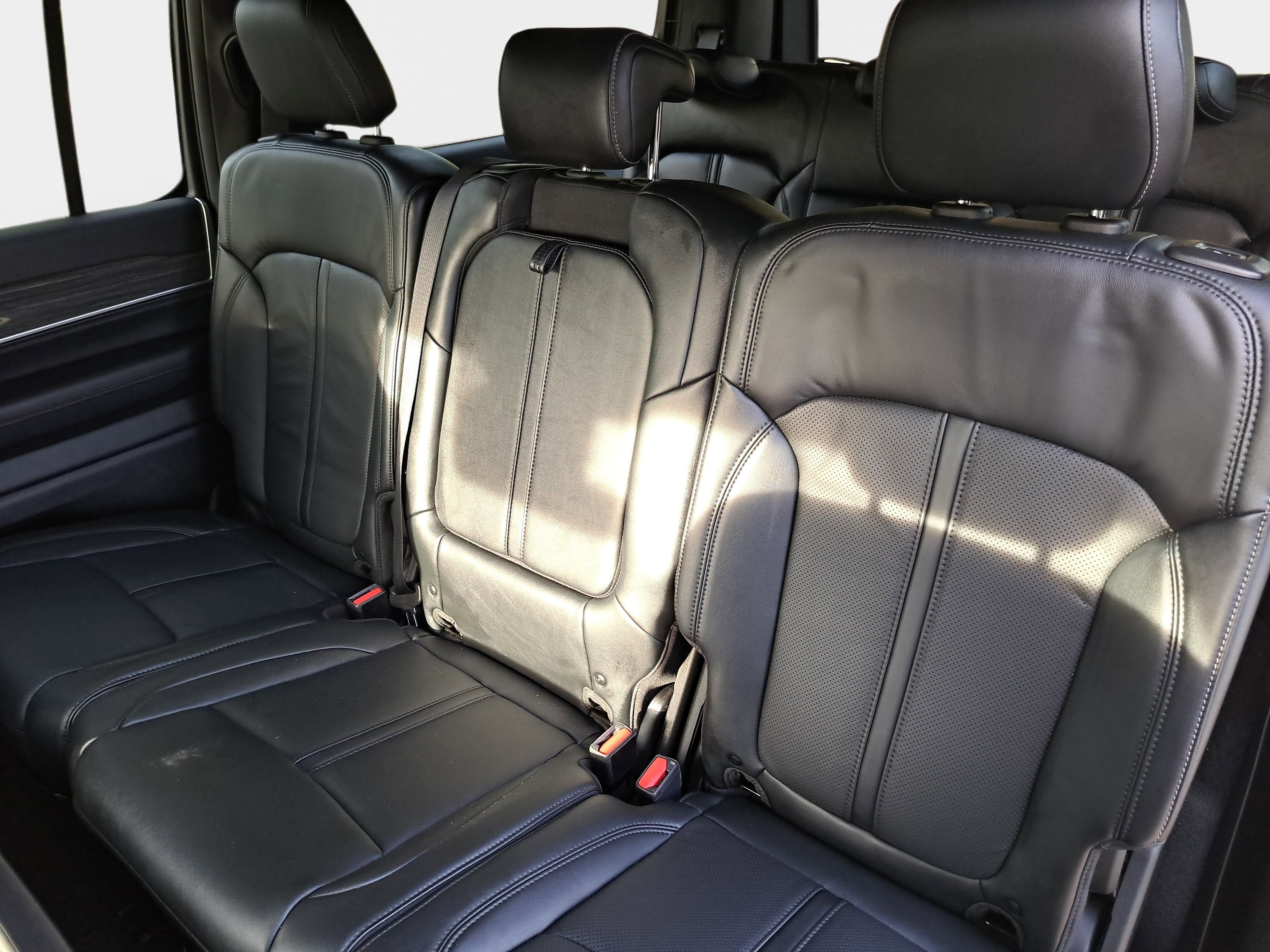Used 2022 Jeep Wagoneer Series II AWD/4WD image 15