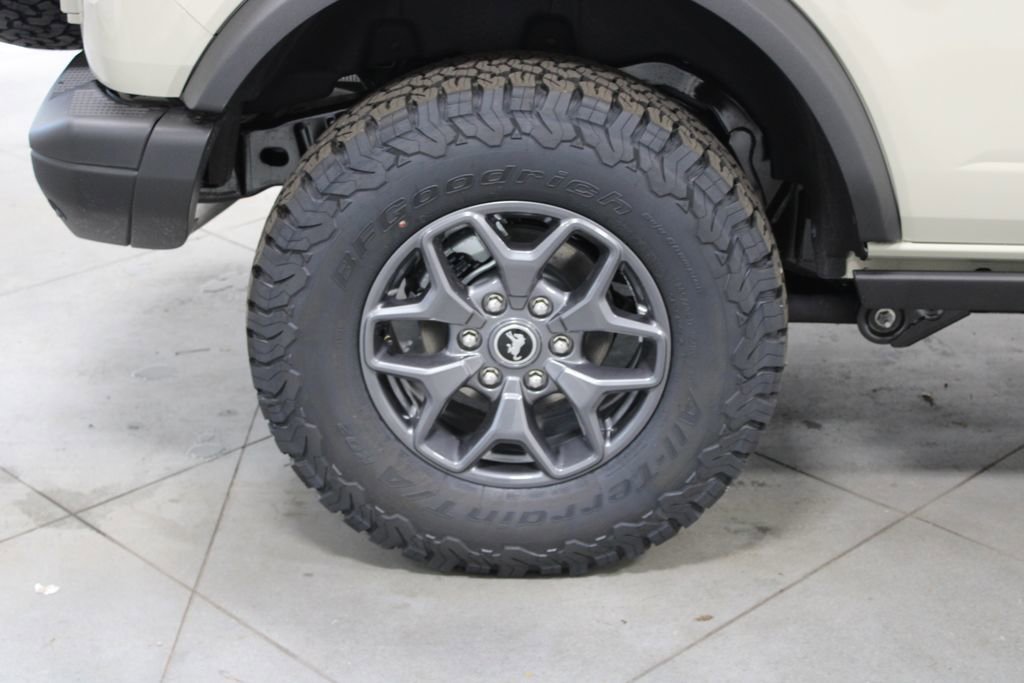 New 2025 Ford Bronco Badlands image 13