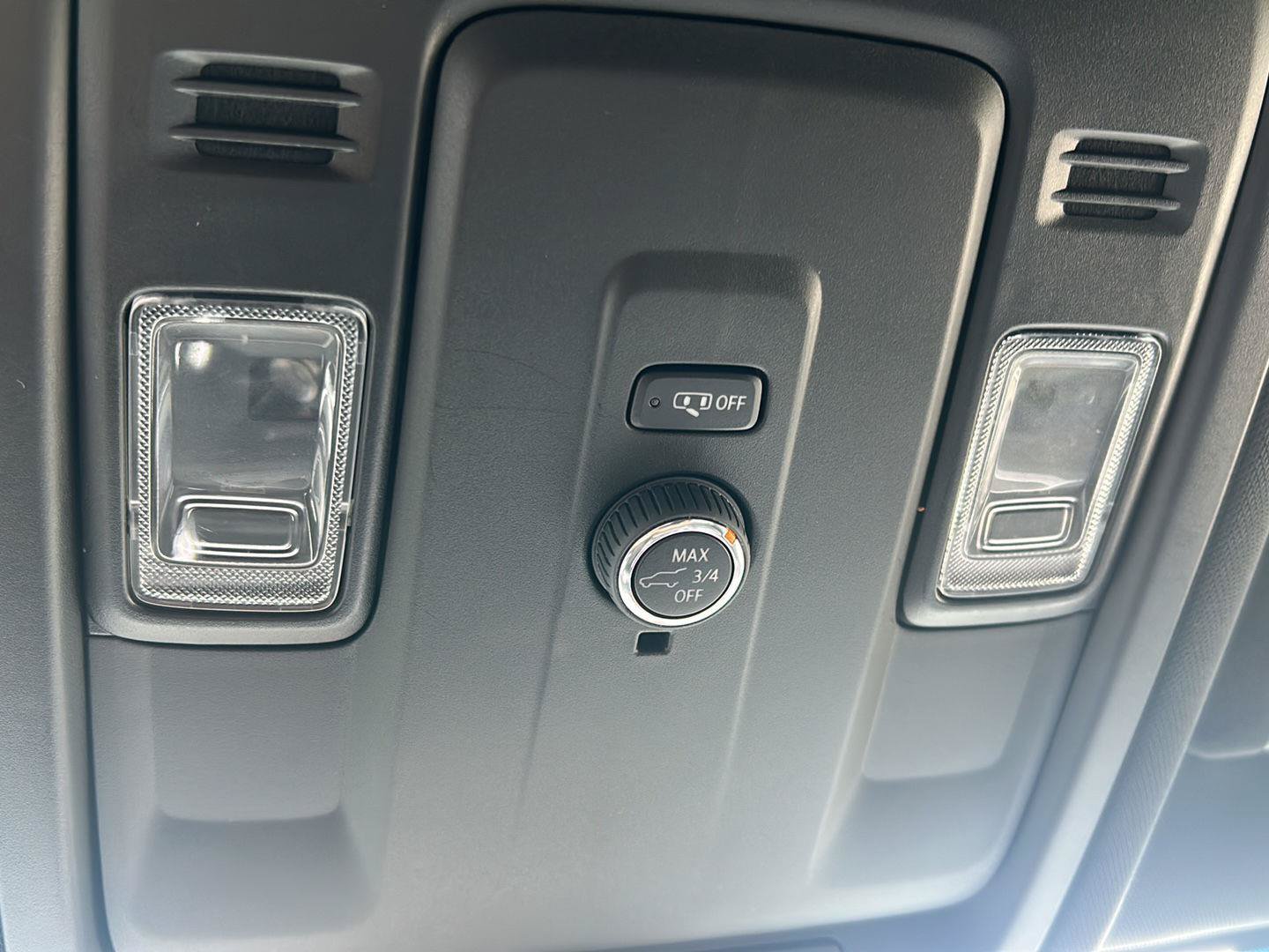 Used 2025 Chevrolet Tahoe LT AWD/4WD image 28