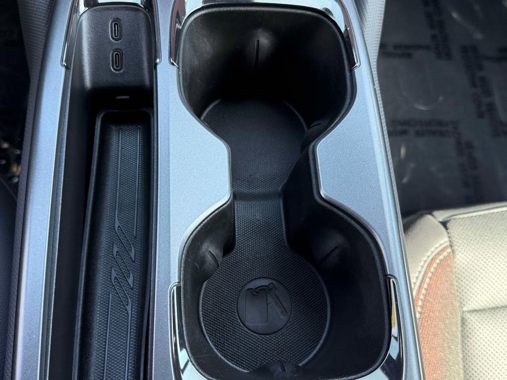 Used 2024 Chevrolet Equinox EV RS image 24