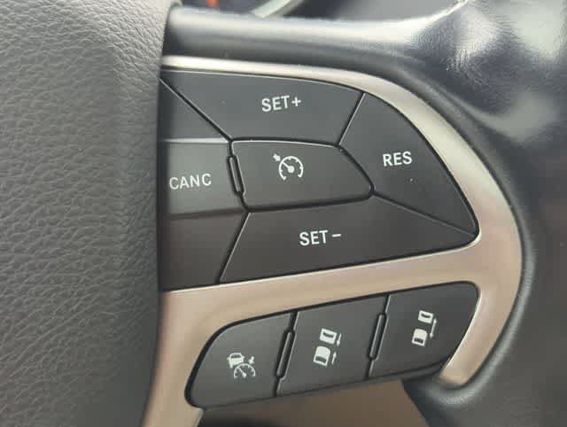 Certified 2020 Jeep Grand Cherokee Limited AWD/4WD image 26