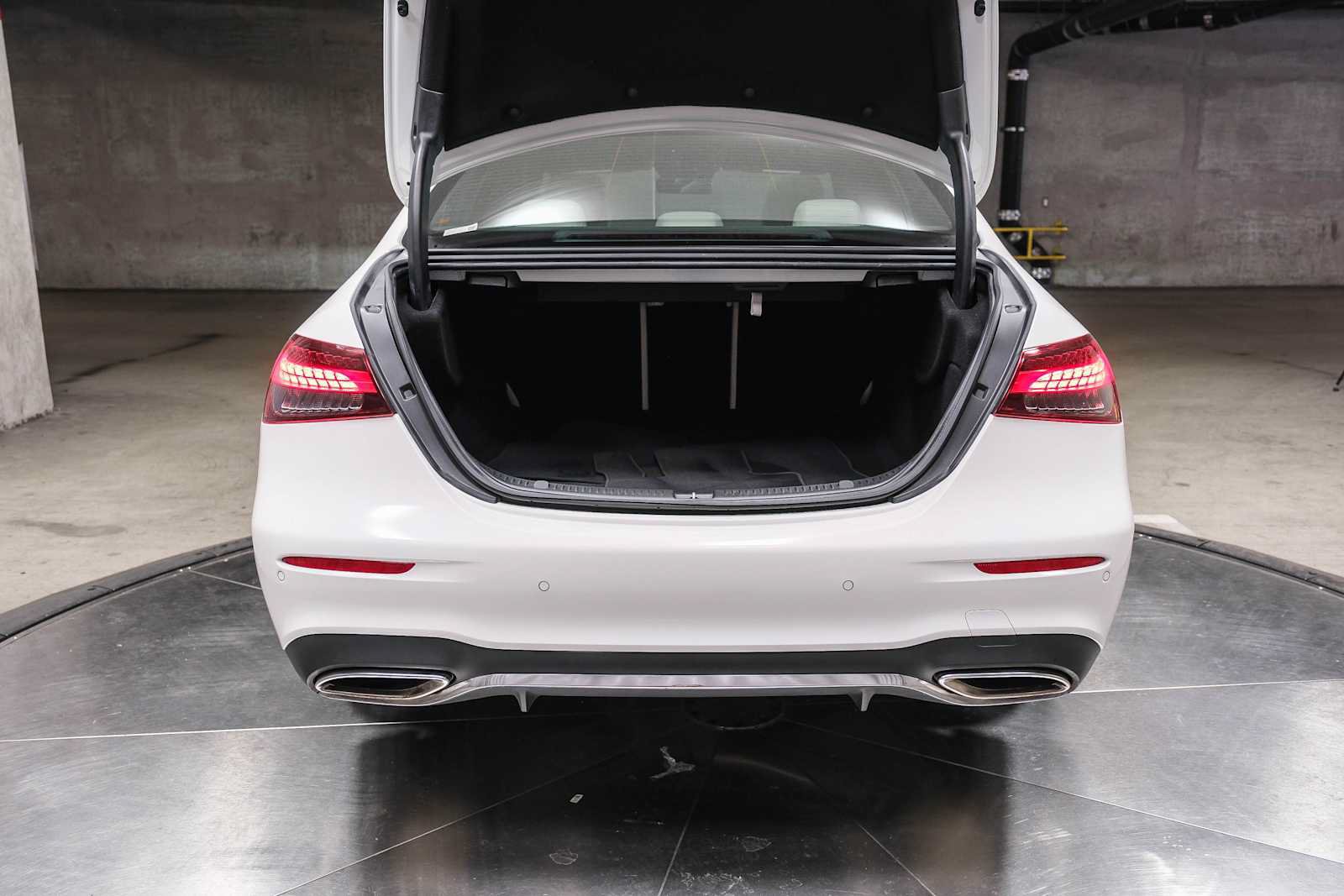 Certified 2022 Mercedes-Benz E 350 Sedan image 33