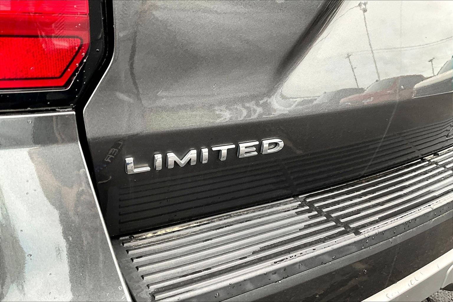 Used 2020 Ford Expedition Limited w/ Special Edition Package image 34