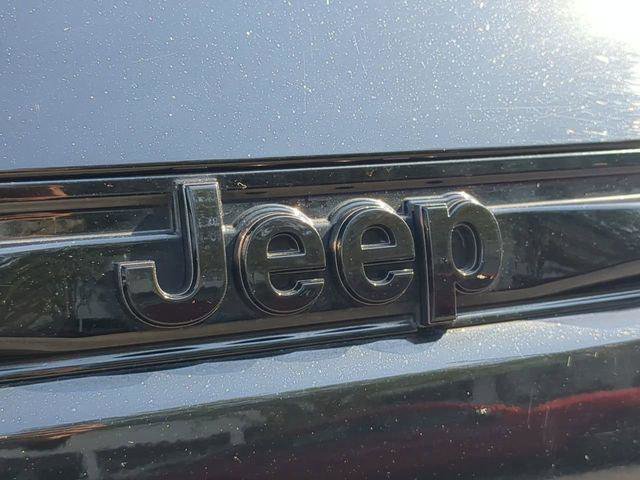 Certified 2024 Jeep Grand Cherokee Summit AWD/4WD image 13