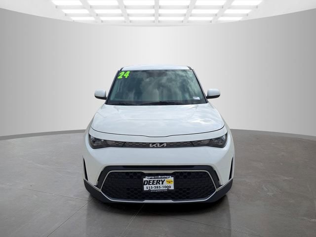 Used 2024 Kia Soul LX FWD image 5