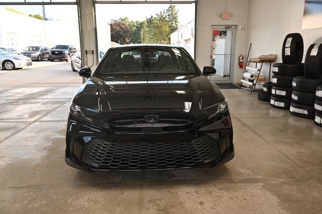 New 2026 Toyota Camry SE FWD image 2