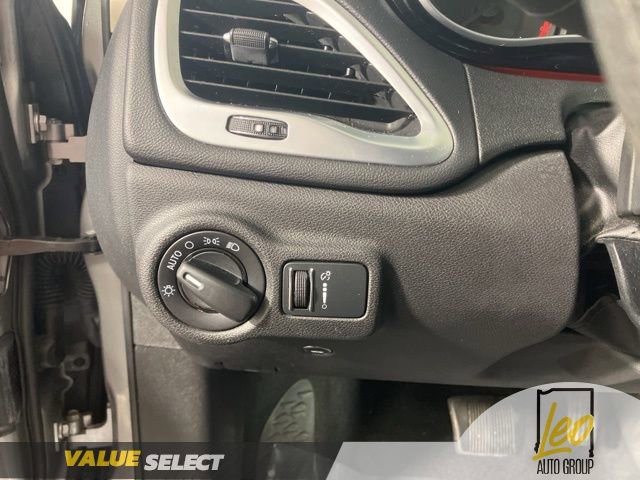 Used 2016 Dodge Dart SXT FWD image 11