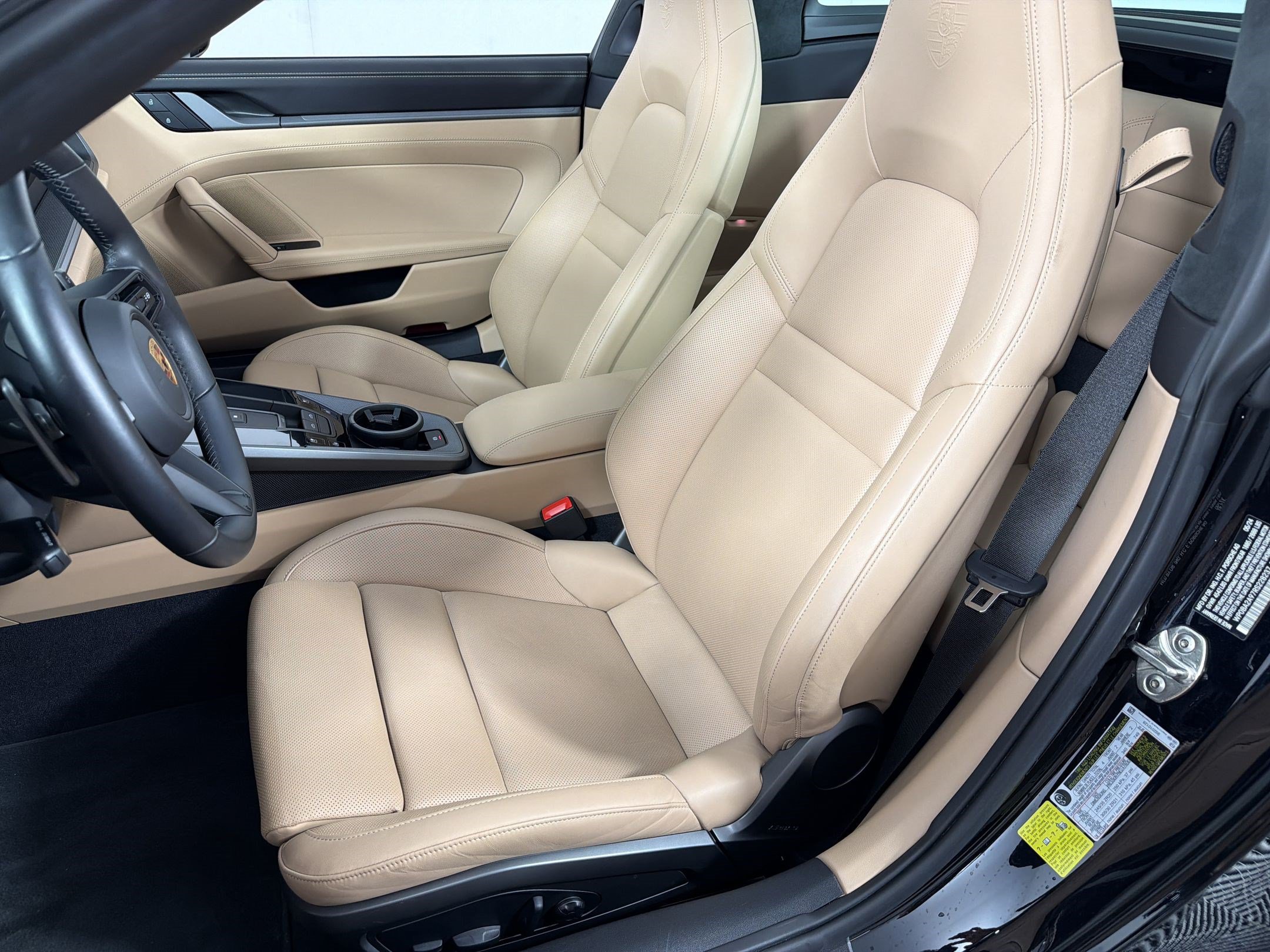 Certified 2024 Porsche 911 Targa 4 w/ Sport Package AWD/4WD image 5