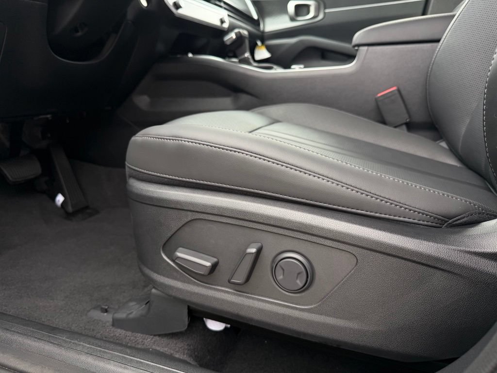 New 2026 Kia Sorento S FWD image 14