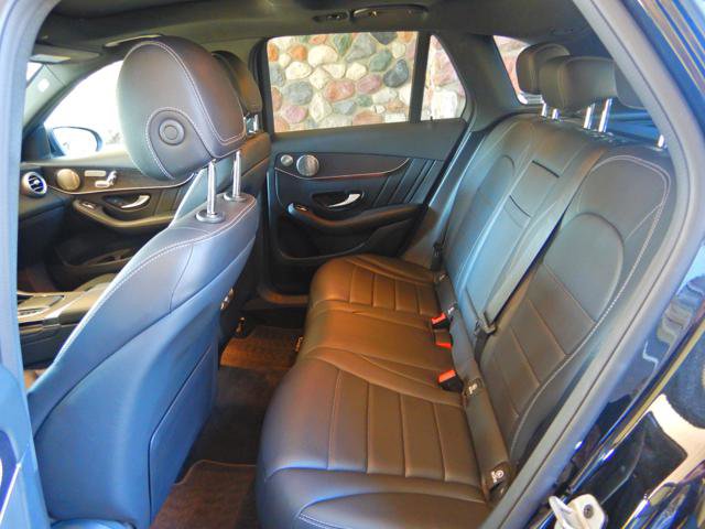 Used 2021 Mercedes-Benz GLC 300 4MATIC w/ AMG Line image 15