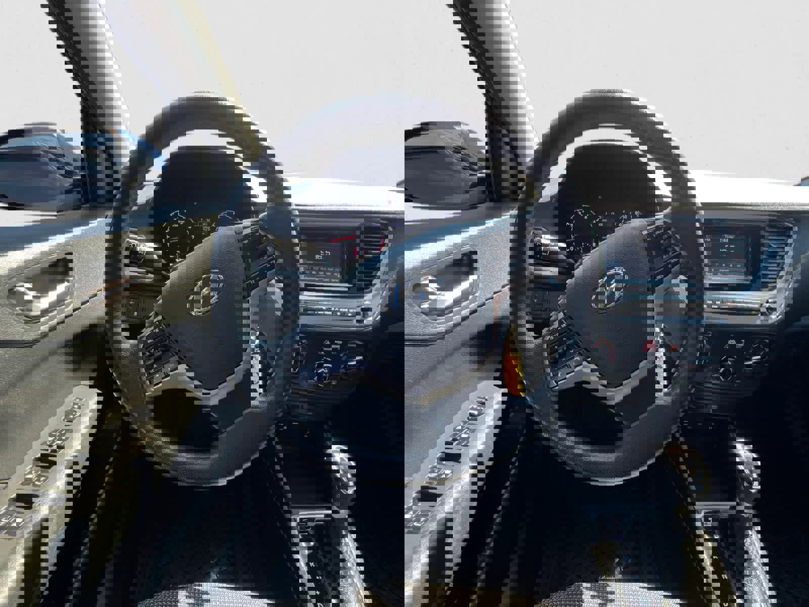 Used 2021 Hyundai Accent SE image 13