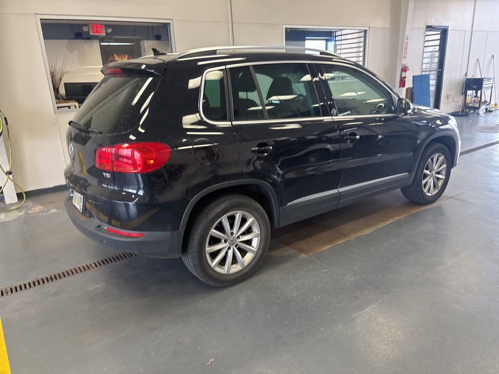 Used 2017 Volkswagen Tiguan Wolfsburg Edition image 6