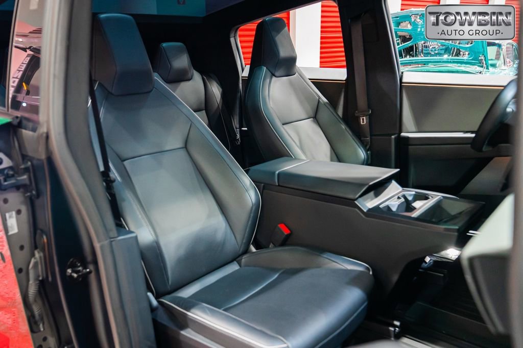 Used 2024 Tesla Cybertruck Cyberbeast image 15