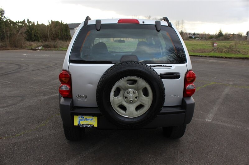 Used 2004 Jeep Liberty Sport w/ PWR Convenience Group AWD/4WD image 8