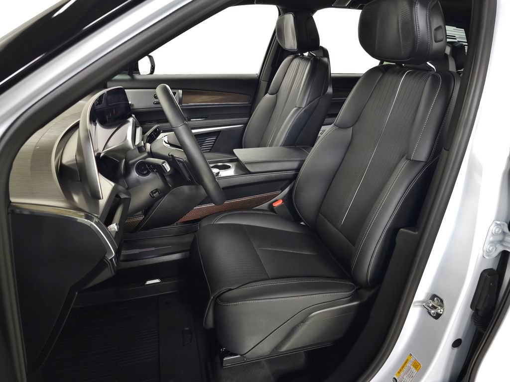 New 2026 Cadillac Vistiq Sport w/ LPO, Floor Liner Package AWD/4WD image 12