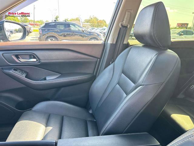 Used 2023 Nissan Rogue SL w/ SL Premium Package FWD image 32