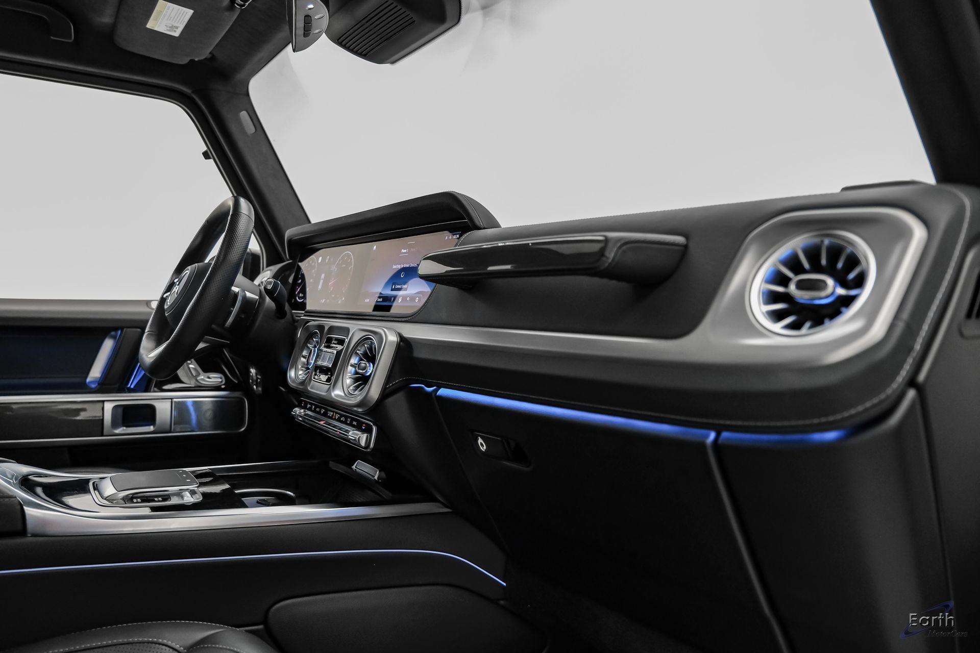 Used 2025 Mercedes-Benz G 550 w/ Exclusive Interior Package image 44