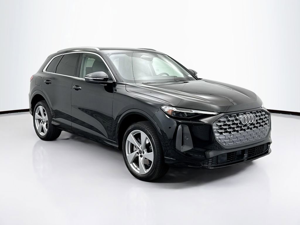 Used 2025 Audi Q5 Premium Plus w/ Premium Plus image 3