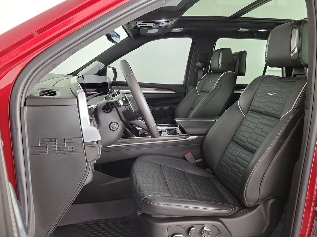 Certified 2025 Cadillac Escalade V w/ LPO, Floor Liner Package AWD/4WD image 19