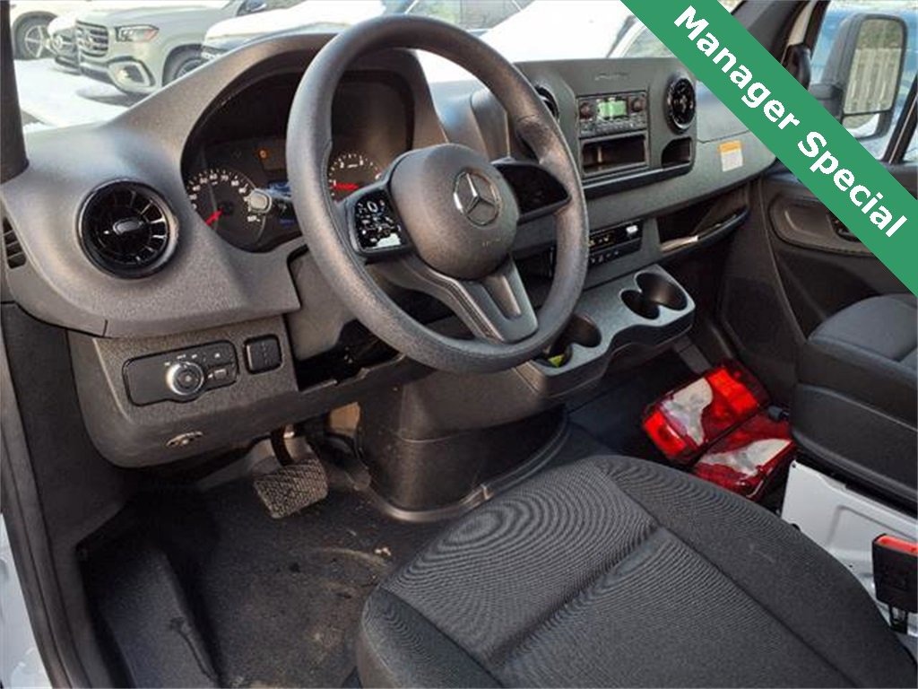Used 2023 Mercedes-Benz Sprinter 3500 image 20