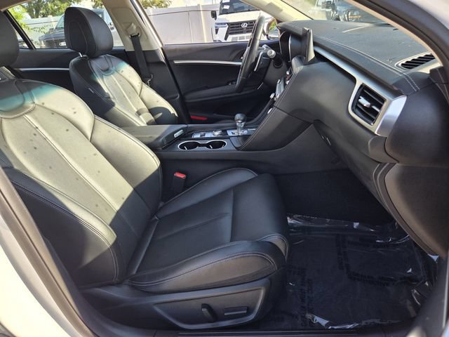 Used 2025 Genesis G70 2.5T RWD image 19