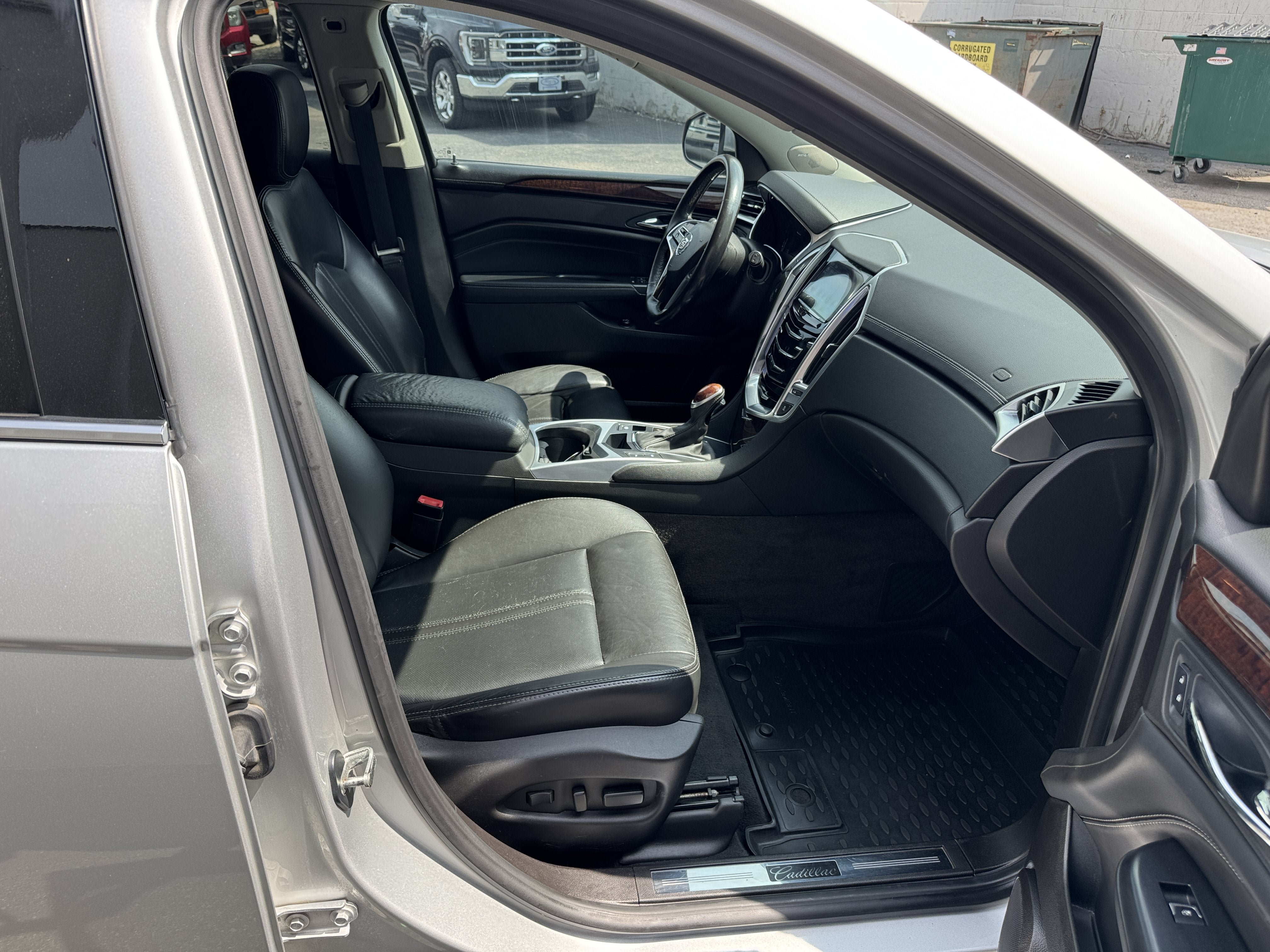 Used 2016 Cadillac SRX Luxury w/ Trailering Package AWD/4WD image 27